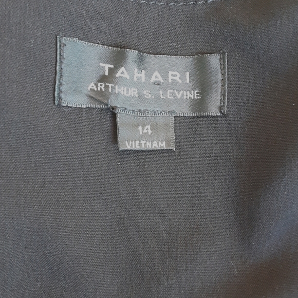Tahari Arthur S. Levine Black Sheath Dress 14 - Picture 4 of 8